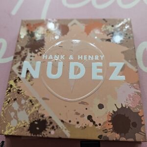 Hank & Henry Nudez Eyeshadow Palette
